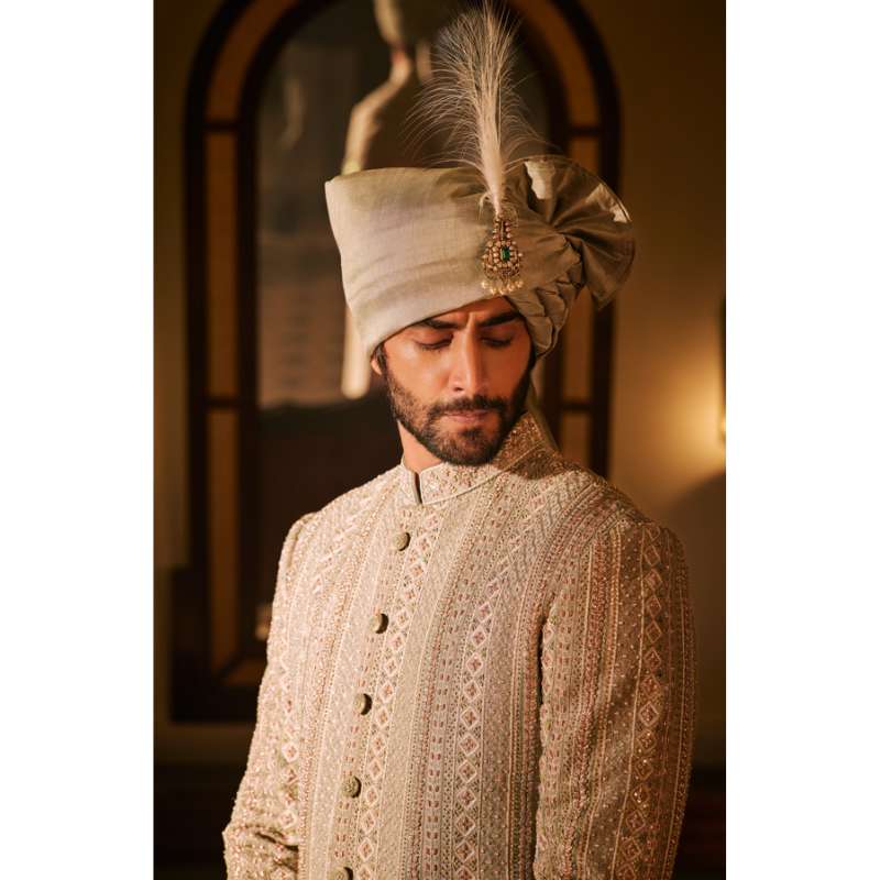 Zayaan Gold Sherwani