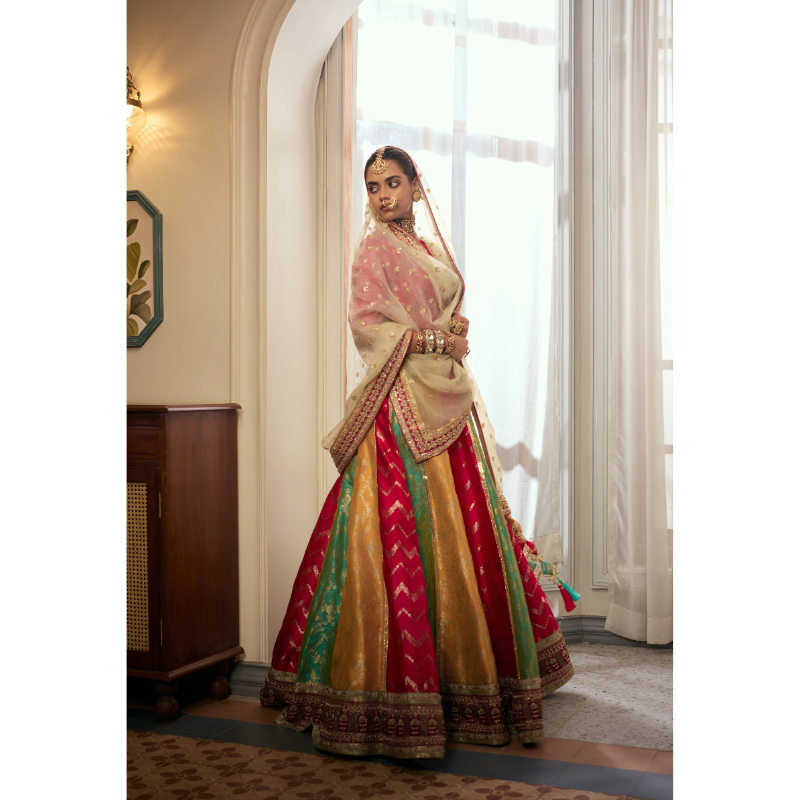 Rang-e-Mehfil Bridal Lehenga