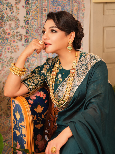 Saree